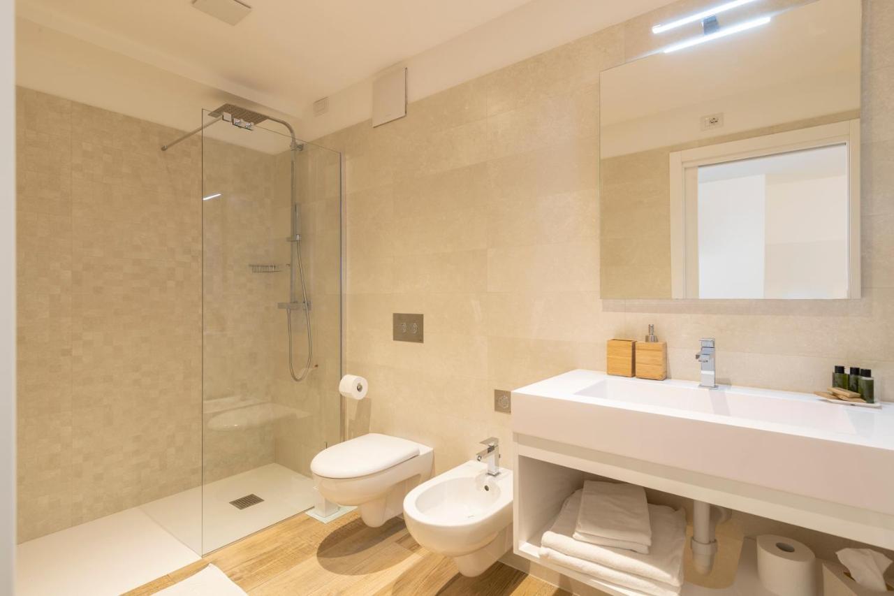 Gabbiano Hotel มัลเชซิเน ภายนอก รูปภาพ